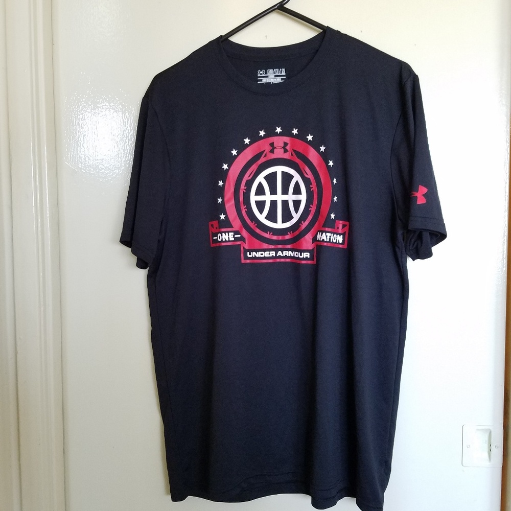 Under Armour black short sleeve loose fit tee shirt Med. Sports Athletics Gym - Picture 1 of 6